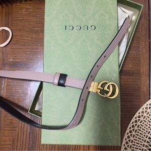 Gucci Women's Beige Leather Belt with Gold GG Buckle